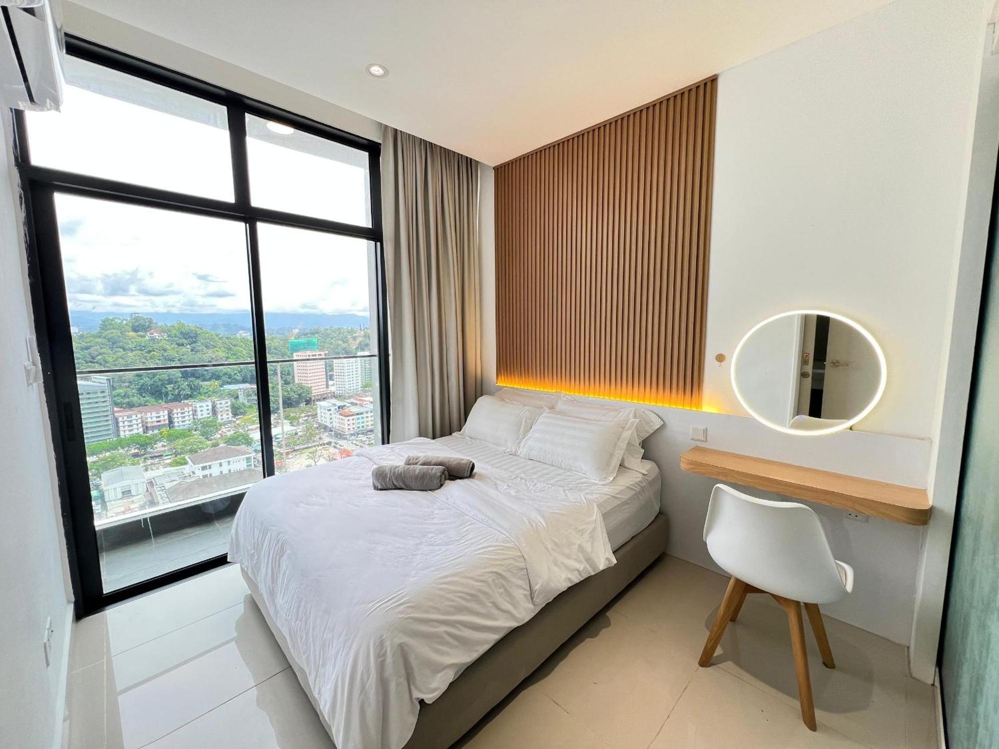The Shore Executive Suites By Ys Luxury Kota Kinabalu Bagian luar foto